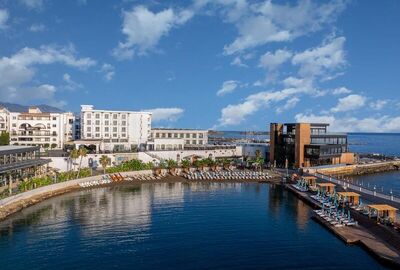 Les Ambassadeurs Hotel